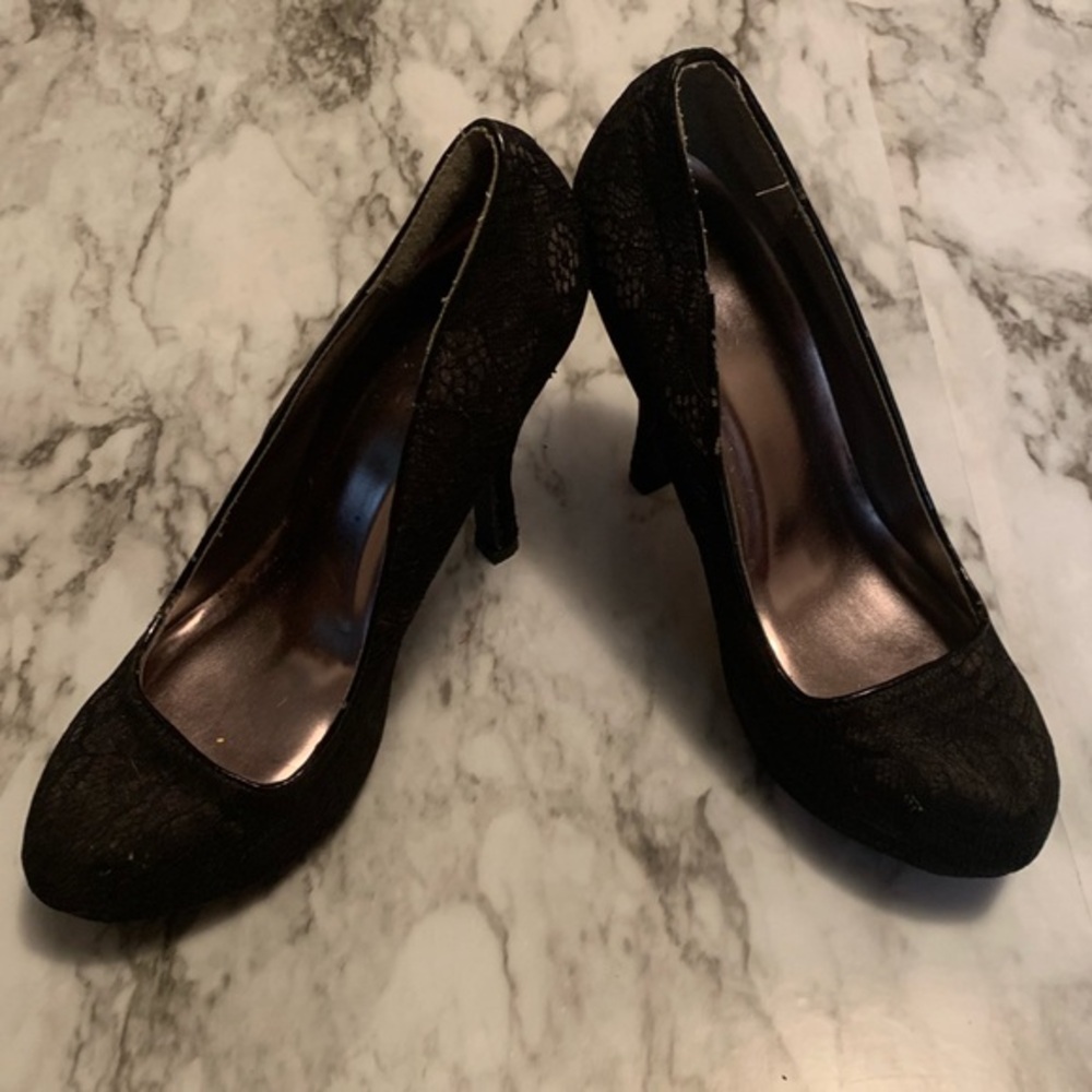 Maurices Faith Black Lace Platform Heels 👠